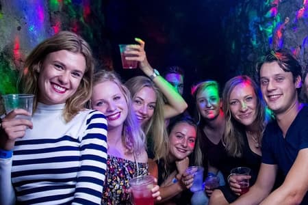 Arrastre de la barra de la torre del reloj de Nochevieja 2026