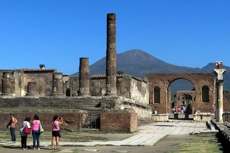 Da Napoli : Tour Guidato Salta Coda Pompei – Piccoli Gruppi
