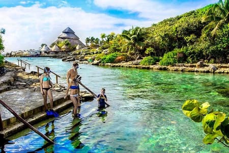 Excursão de dia inteiro ao Xcaret Plus com traslado de Playa del Carmen e almoço