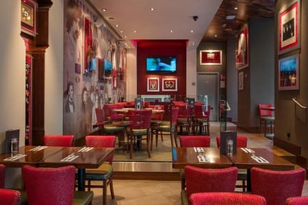 Hard Rock Cafe Vienna with Set Menu for Lunch or Dinner