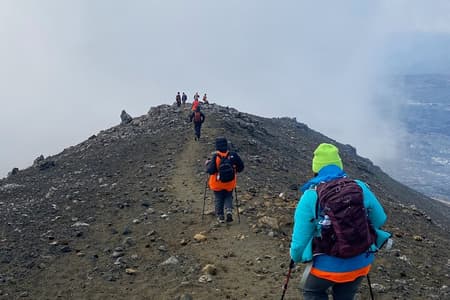 Caminata por el lugar de la erupción volcánica desde Reikiavik