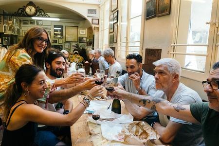 Bologna gastronomic experience with a local