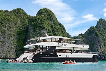 Bateau de luxe vers les îles James Bond avec déjeuner et dîner au coucher du soleil