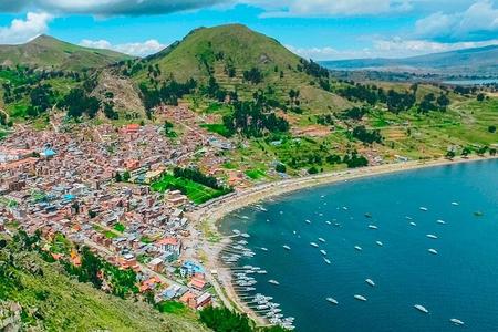 Tour Guiado de Día Completo en Copacabana e Isla del Sol