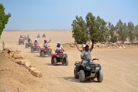 Hurghada Wüstensafari auf Quads mit Kamel für 3 Stunden