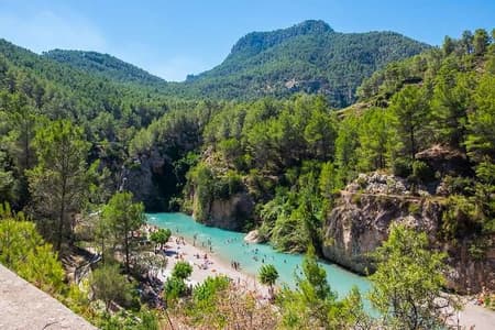 Tour de senderismo Montanejos y piscinas termales desde Valencia