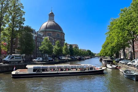 Ámsterdam destaca crucero de 75 minutos por el Canal con comentarios en vivo