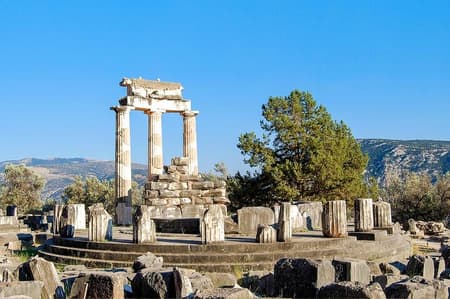 Delphi Zelfstandige Tour met 3D Modellen & Audio (geen Ticket)