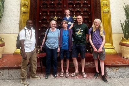 Guidad stenstadstur på Zanzibar