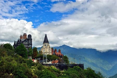 Sun Moon Lake & Qingjing Shared Day Tour from Taichung