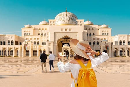 Tour pomeridiano della città con Qasr Al Watan e la Moschea Sheikh Zayed