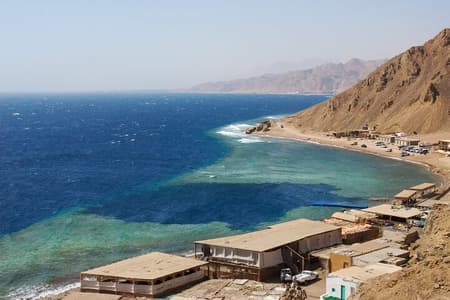 Snorkeling a Blue Hole con giro in cammello e pranzo - Sharm