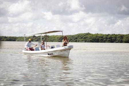 Colectivo Turístico Rio Lagartos+Coloradas (Lago Rosa)+Cenote 