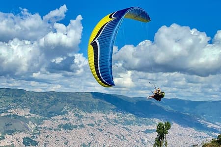 Tour Parapente en Medellín.