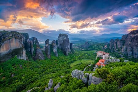 Experiencia Meteora: Excursión privada de un día desde Salónica