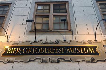 Besuch des Oktoberfestmuseums und Bierverkostung mit Sommelier