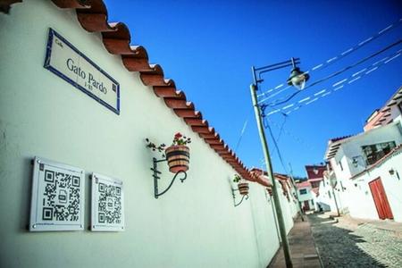 Recorrido histórico y cultural a pie por Sucre con guía