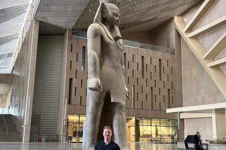 Tour privato del Grand Egyptian Museum GEM dagli hotel del Cairo e di Giza