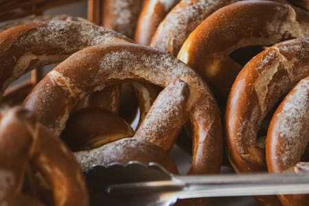 Innsbruck Traditional Food Tour - Do Eat Better Experience 