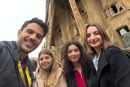 Visita privada nocturna a la Sagrada Familia con guía experto