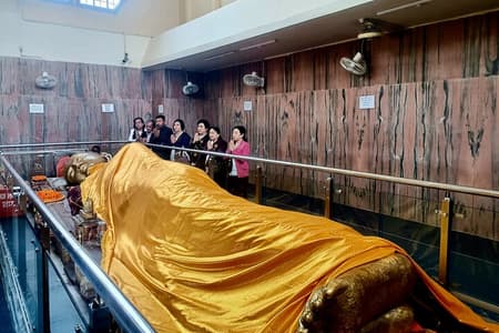 Tour privato di 3 giorni, da Bodhgaya a Bodhgaya via Varanasi, Kushinagar