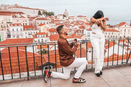 Authentic Photo Experience in Lisbon with a Local Photographer