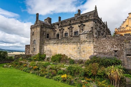 Explore Stirling in 90 minutes with a Local - Private Tour