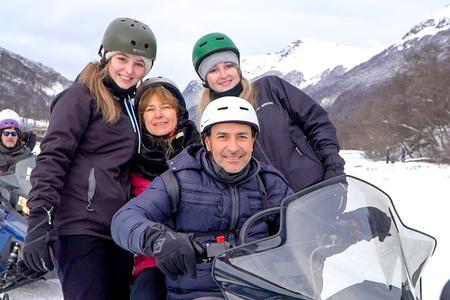 Krabroute in de sneeuw 4x4 in Tierra Del Fuego