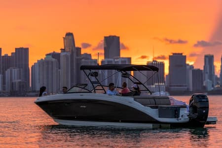 Lo mejor de Miami: Alquiler de barcos y experiencia guiada