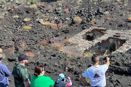 Catania: Etna Morning Jeep Tour
