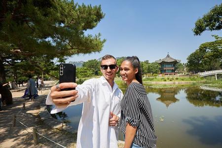 Seoul City Full Day Tour-Gyeongbok Palace, Seoul Tower, Insadong