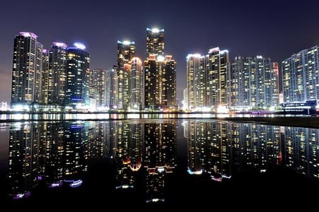 Tour notturno di Busan che include una crociera con fuochi d'artificio