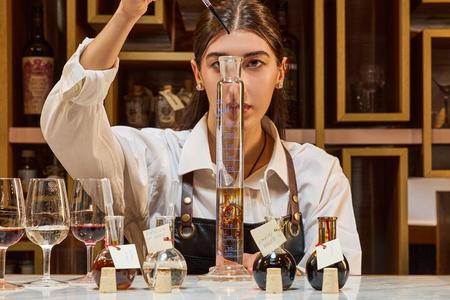 Vermouth Class - creazione di vermouth e degustazione prodotti Martini