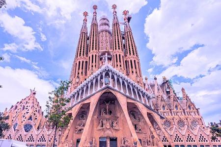 Barcellona: Tour guidato salta fila della Sagrada Familia e biglietti