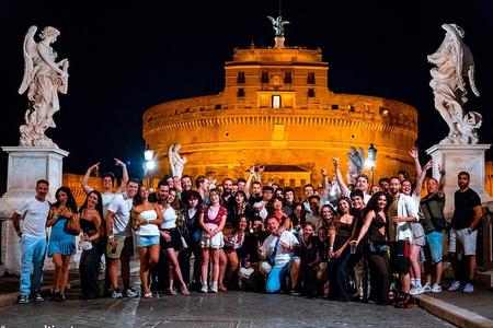 Rome's Ultimate Party aka the Spanish Steps Pub Crawl