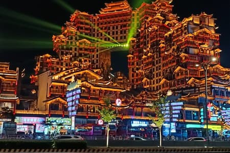 1-Day Private Tour to Tianmen Mountain & Glass Walk & Night Light