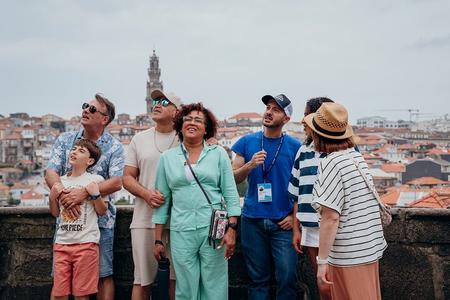 Disfrute del encanto de Oporto: Visita a pie guiada de 3 horas