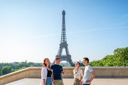 Tour de escalada a la Torre Eiffel con acceso a la cima