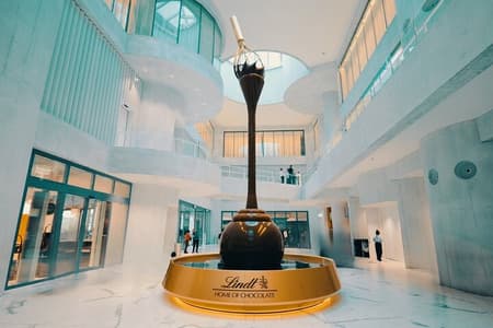 Selbstgeführte Tour zum Lindt Schokoladenmuseum ab Zürich 