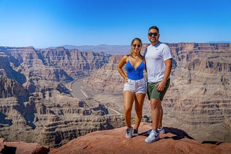 Grand Canyon West, Haltestelle Hoover Dam und optional Mittagessen und Skywalk