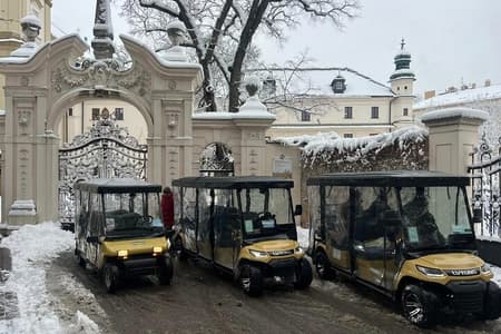 Cracovie : visite guidée de la ville en voiturette de golf (avec prise en charge à l'hôtel)