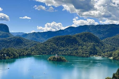 Excursão de dia inteiro a Ljubljana e Lago Bled saindo de Zagreb