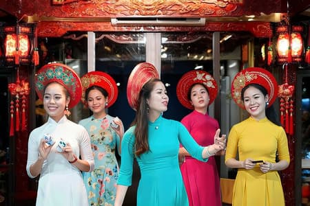 Dinner Cruise & Music Folk Song on the Perfume River in Hue