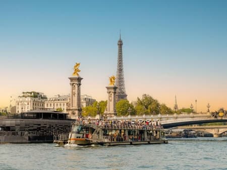 Eiffel Tower Ticket Summit with Priority Access and Audio Guide with Seine River Cruise