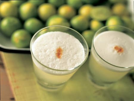 Pisco Sour making class with mini causitas tasting at República del Pisco