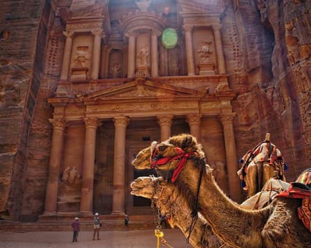 The Main trail in Petra