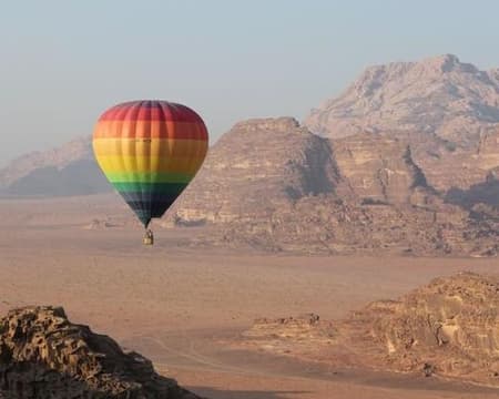 Air balloon ride tour in WadiRum