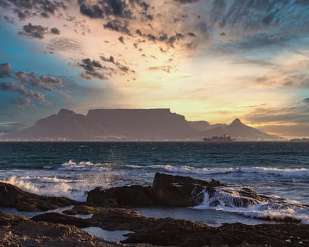 Phu Quoc – Sunset Town – Kiss of the Sea Show PVT