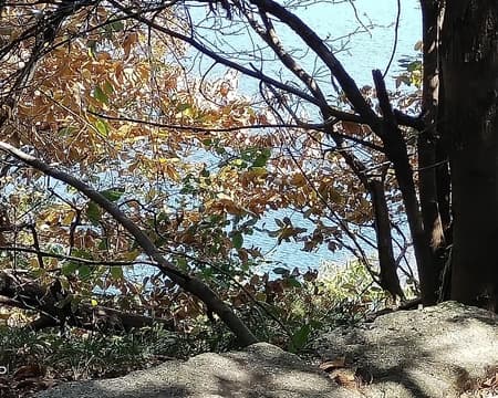 Tra specchi d'acqua e cime di granito: da Mergozzo a Montorfano