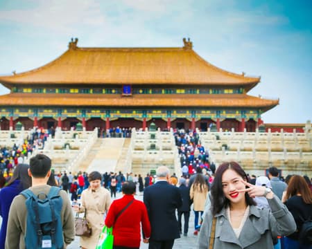 accompagnatore parlante italiano PECHINO con autista e mezzo privato